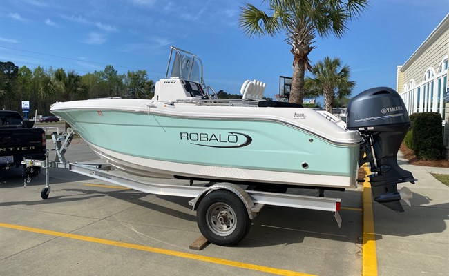 Robalo R180 Seafoam Green